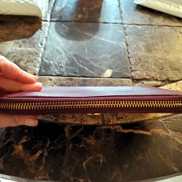 Tory Burch wine zip around continental wallet with gold hardware - Picture 9 of 10